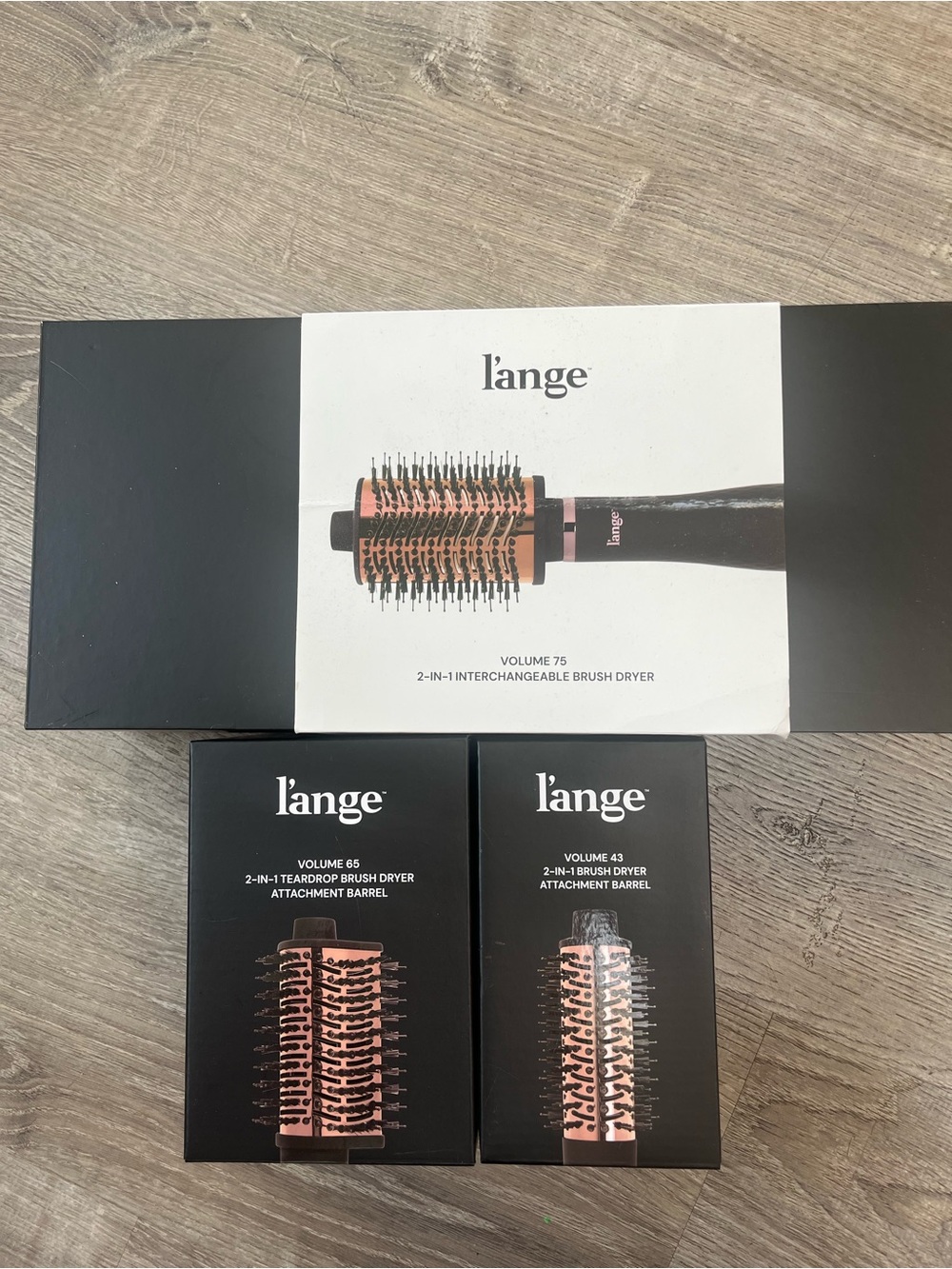Subcategory Identification ran new Lange Styling Brush with 2 Attachments